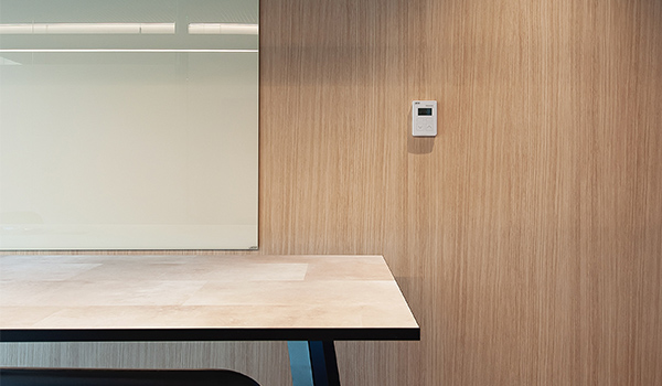 Revêtement mural en bois Clicwall fabriqué à partir de 100% de bois récupéré